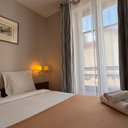 Hotel Paris Vesinet- Logis Hotel Restaurant Le Vesinet Ngoại thất bức ảnh