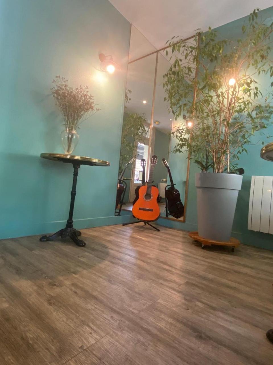 Hotel Paris Vesinet- Logis Hotel Restaurant Le Vesinet Ngoại thất bức ảnh